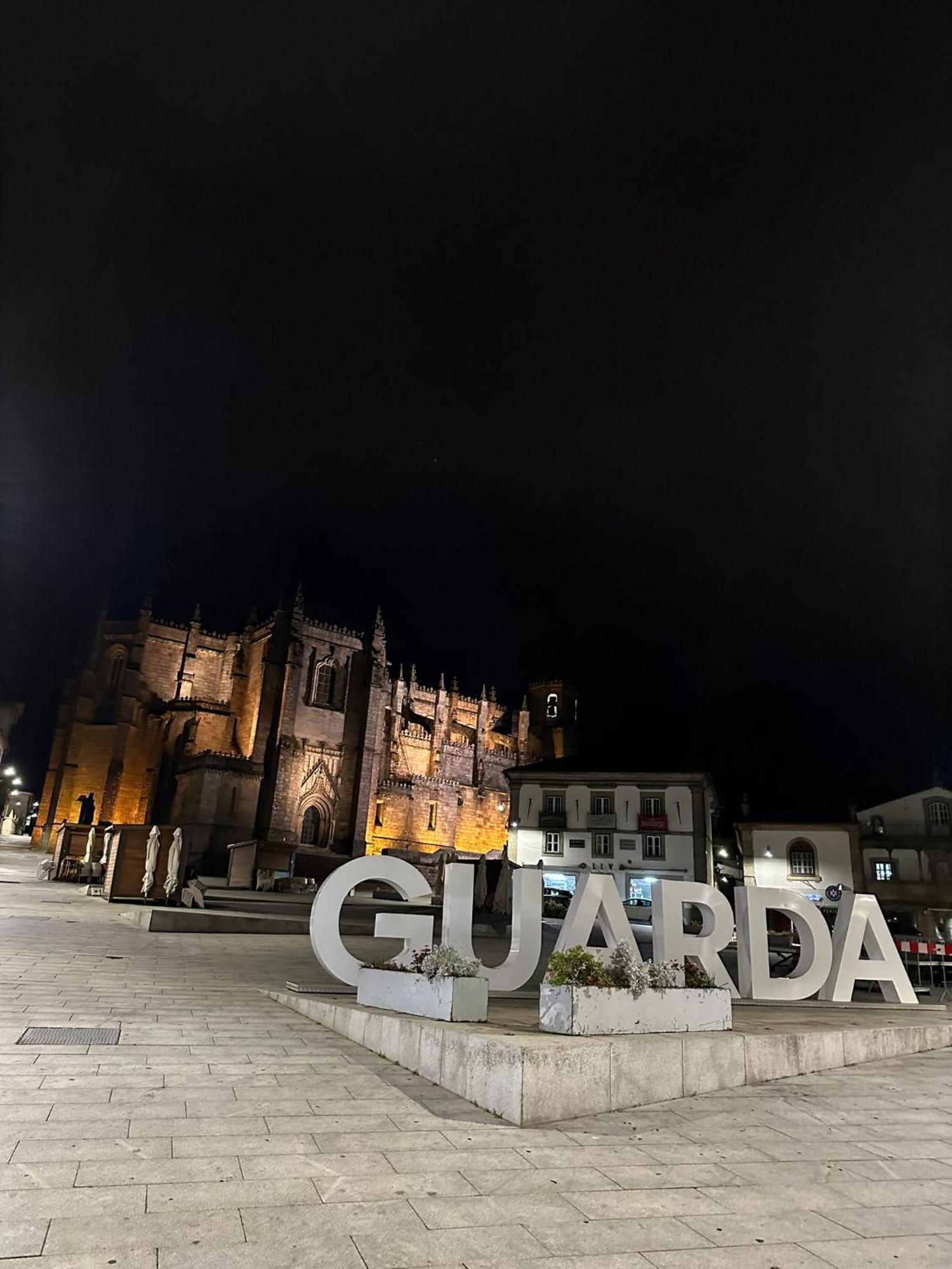 Serrano T1 Centro Da Cidade Guarda Eksteriør bilde